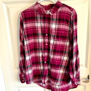 Beautiful women’s flannel shirt.